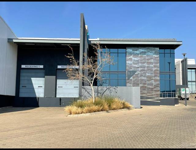INDUSTRIAL PROPERTY TO RENT IN LOUWLARDIA